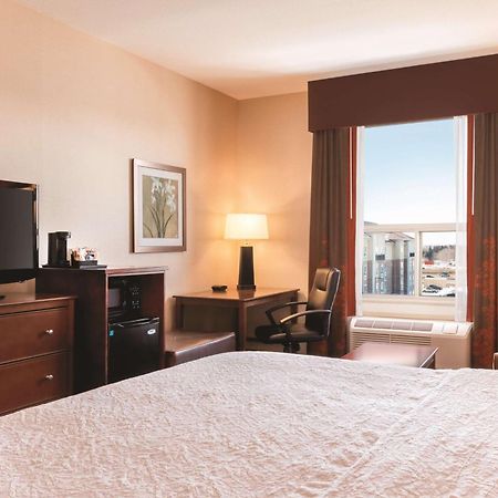 Hampton Inn By Hilton Edmonton South Exteriör bild